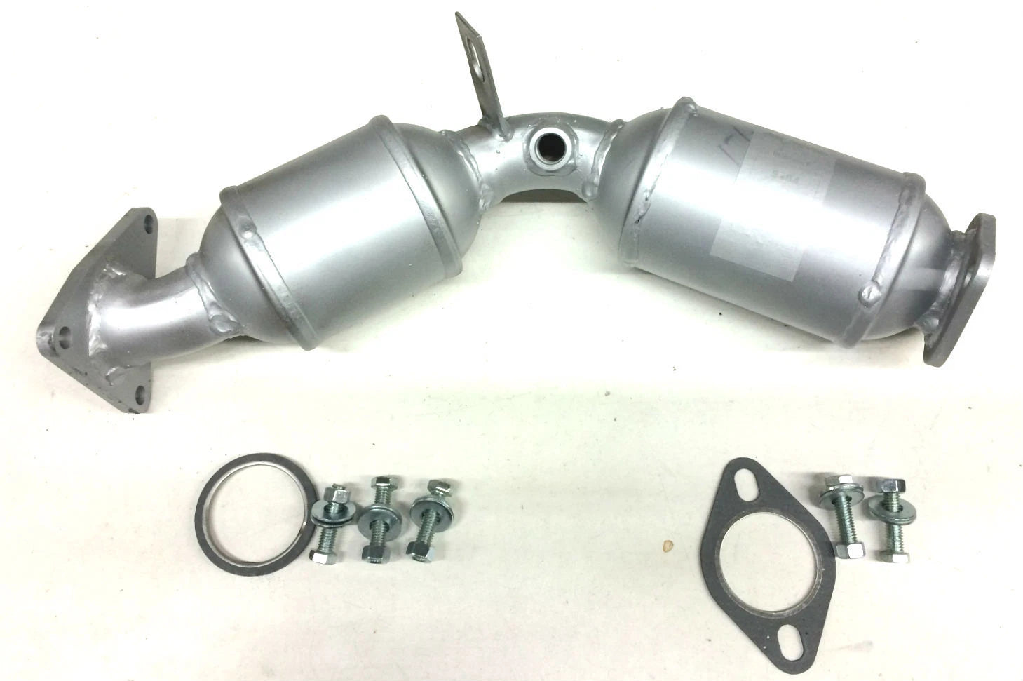 Fits Nissan 350z 3.5L Catalytic Converter 2007-2008 Passenger side OBDII 6H54-85