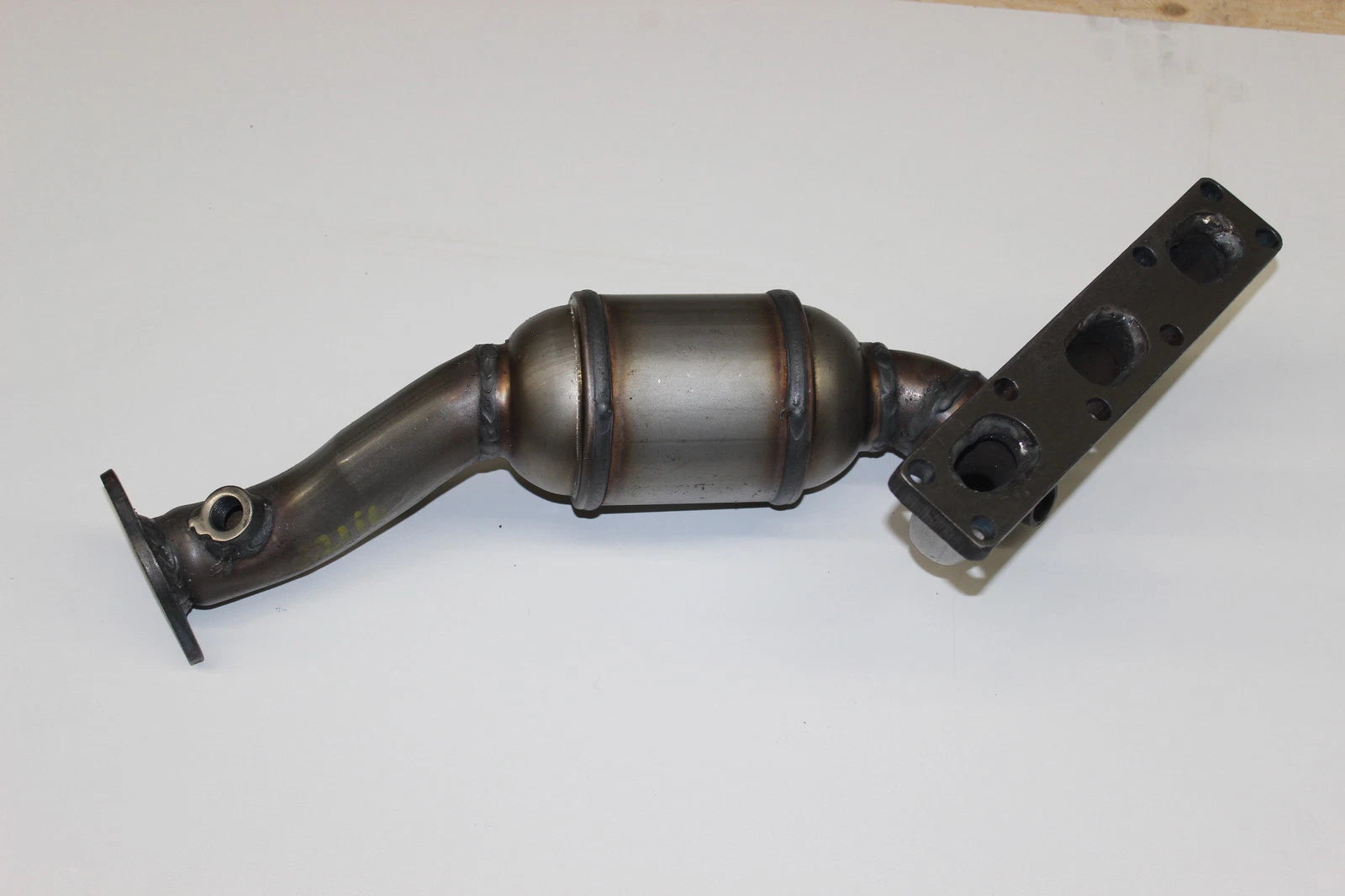 BMW 325i 325xi 325ci 3.0L Rear Catalytic Converter 2001 TO 2005 7H22-16 (2)