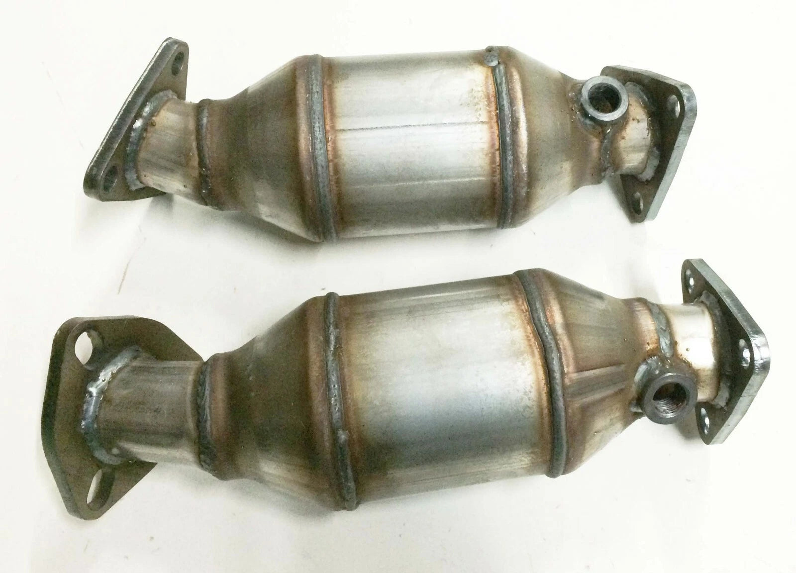 FIT NISSAN Frontier 3.3L BOTH FRONT Catalytic Converters 2000 2001 10H43-104/105