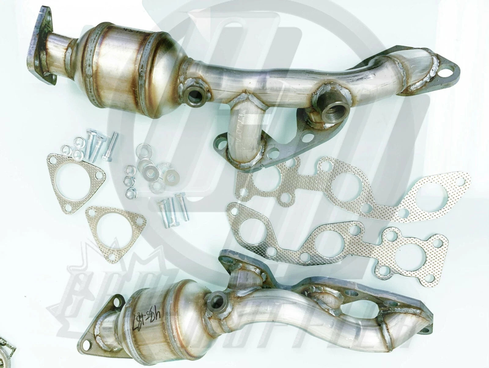 FITS NISSAN Xterra 3.3L BOTH Manifold Catalytic Converters 2002 TO 2004