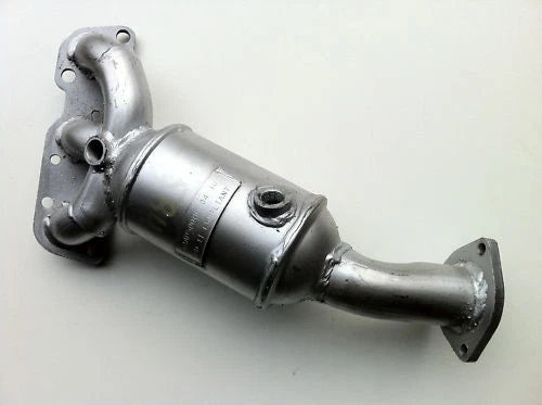 Suzuki Verona 2.5L Manifold Catalytic Converter 2004-2006 Passenger Side